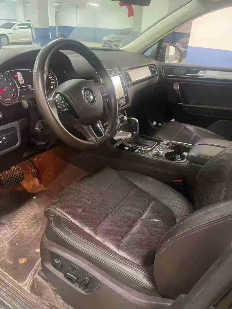 遵义18年大众途锐5