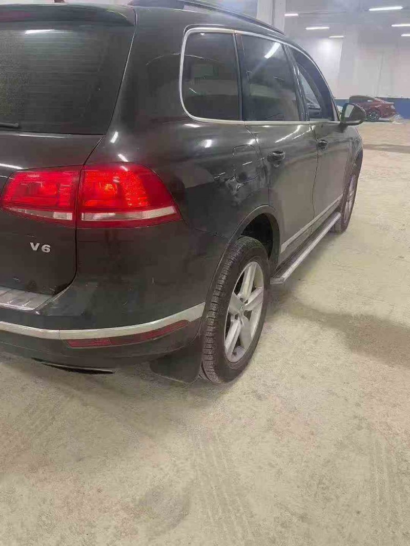 遵义18年大众途锐8