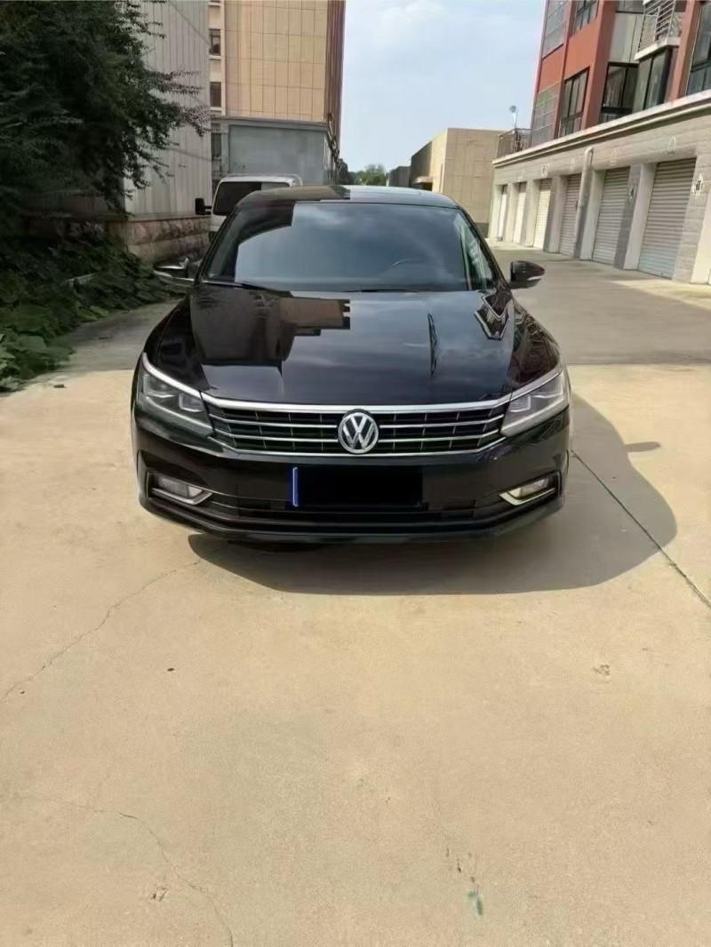 青岛18年大众帕萨特1