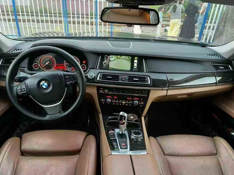 岳阳13年宝马7系6