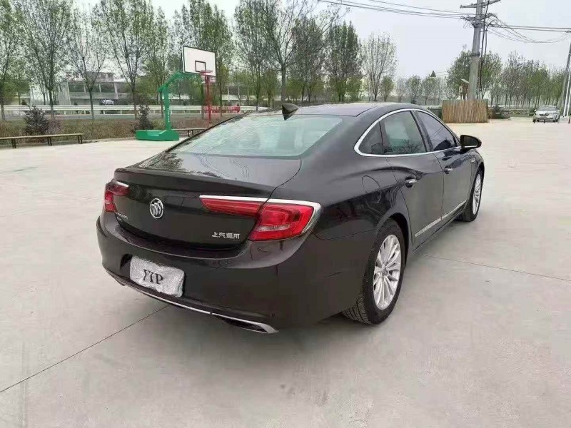 徐州17年别克君越8