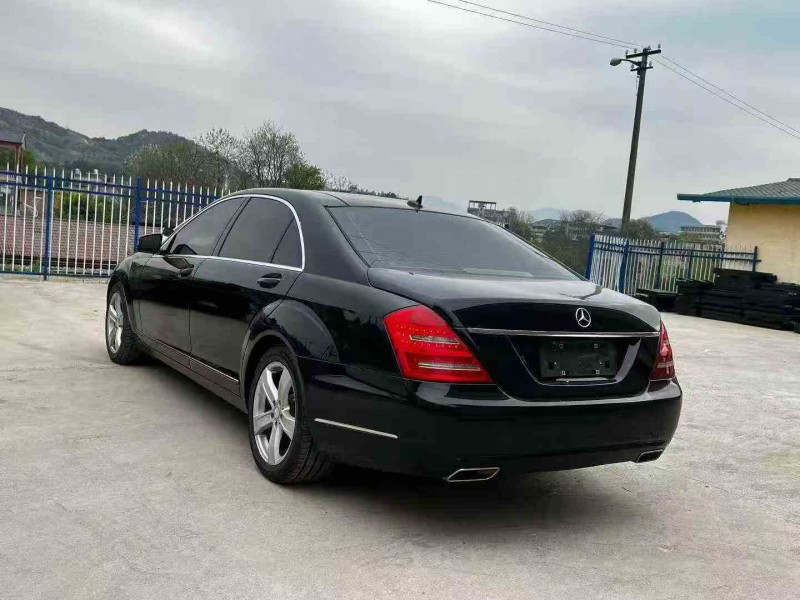 衡阳11年奔驰S8