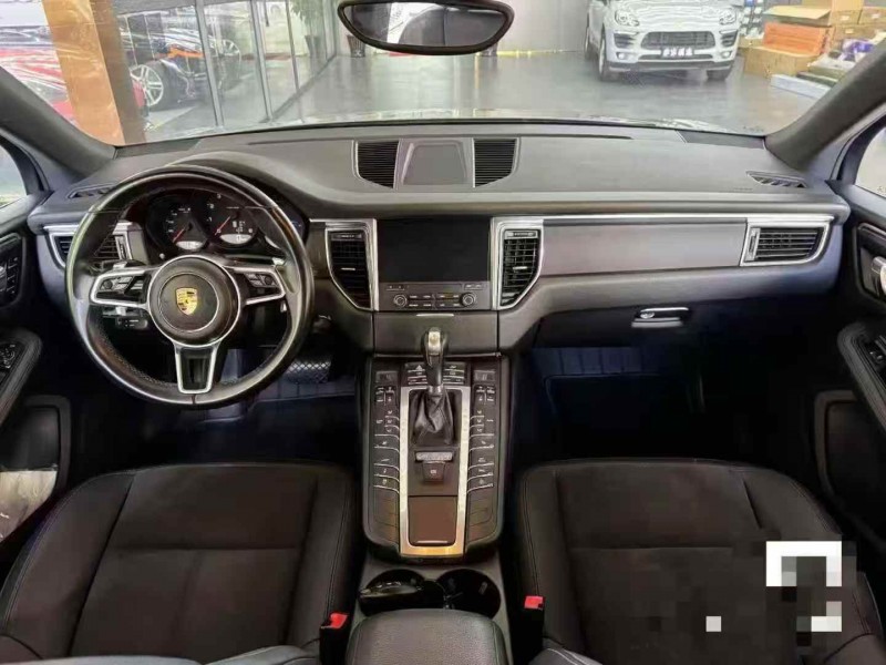 邵阳18年保时捷Macan5
