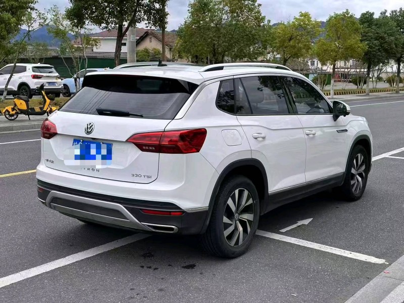 常州21年大众探岳8