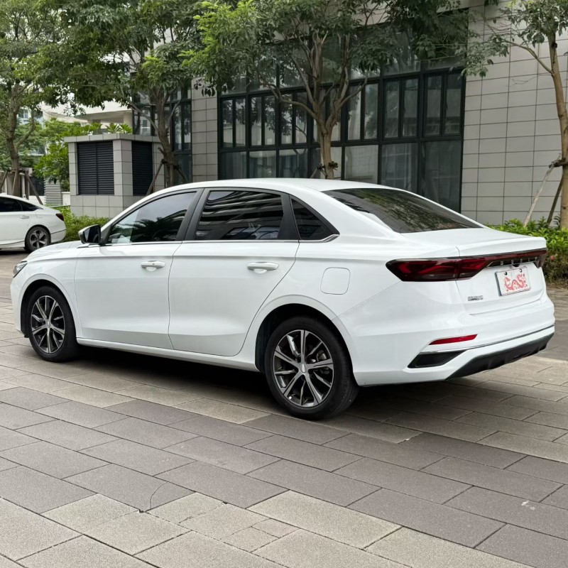 佛山22年吉利帝豪8