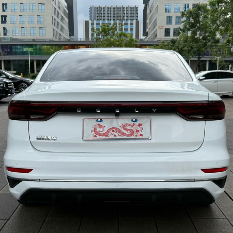 佛山22年吉利帝豪9