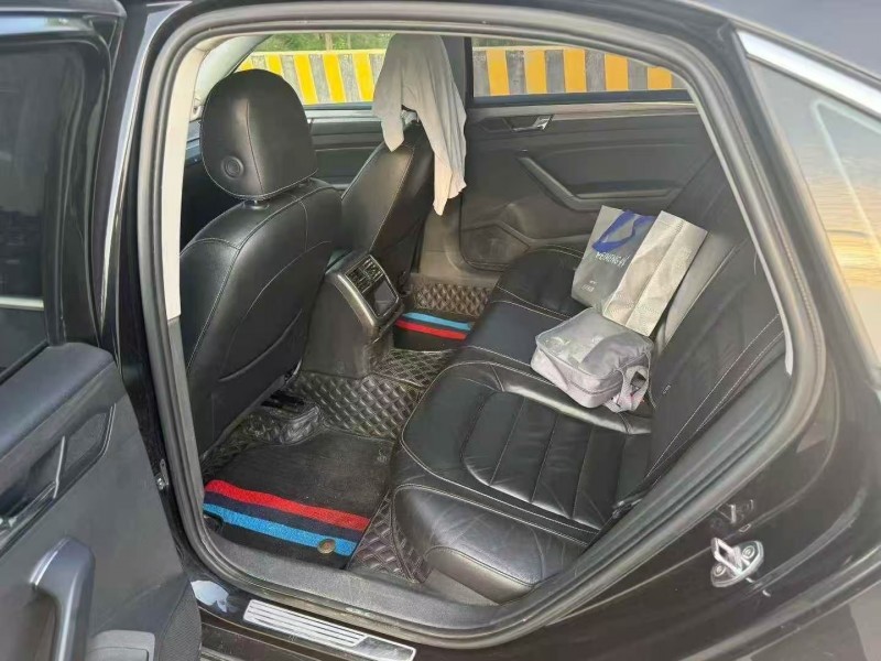 济宁18年大众帕萨特6