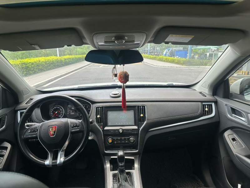 东莞17年荣威RX55