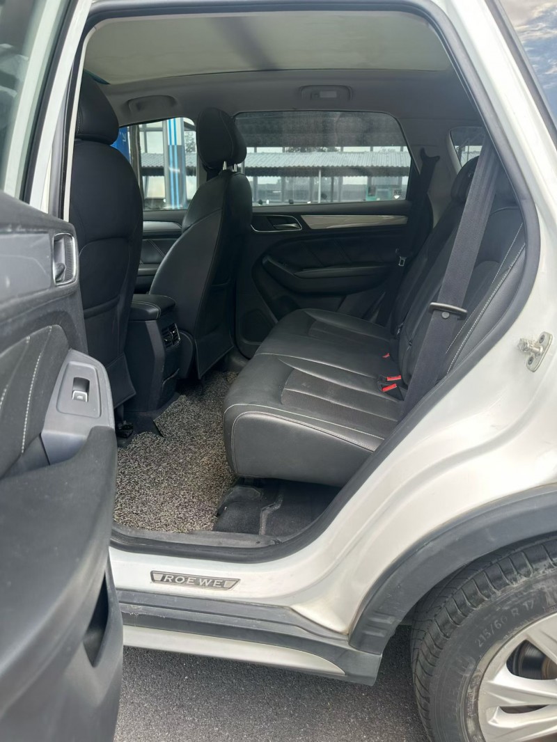 东莞17年荣威RX56