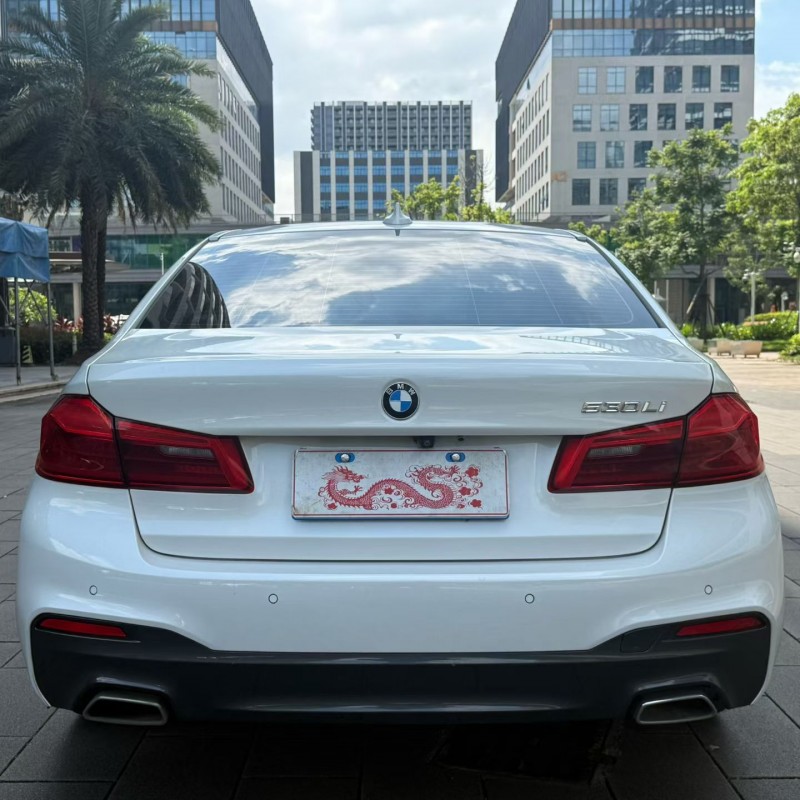 佛山20年宝马5系8