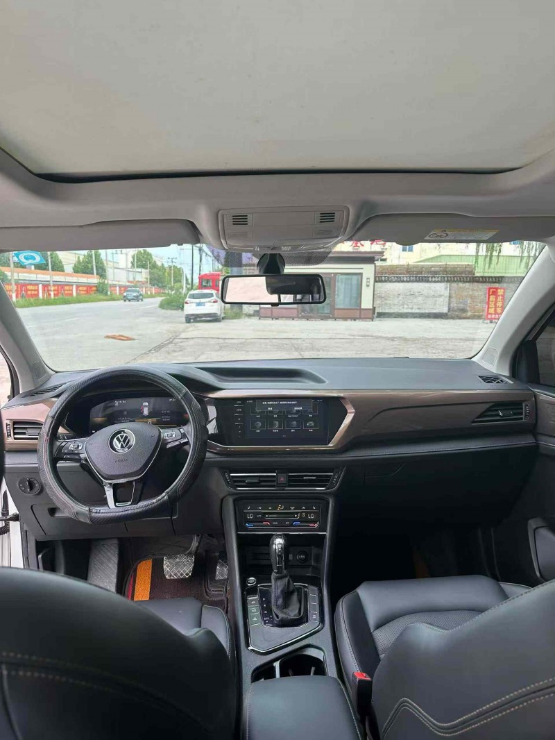保定23年大众途岳6