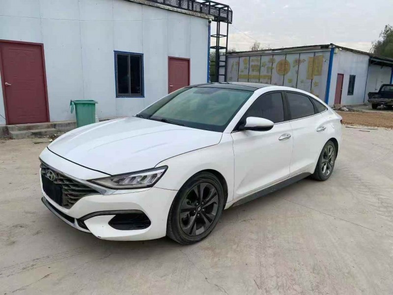 青岛20年现代菲斯塔2