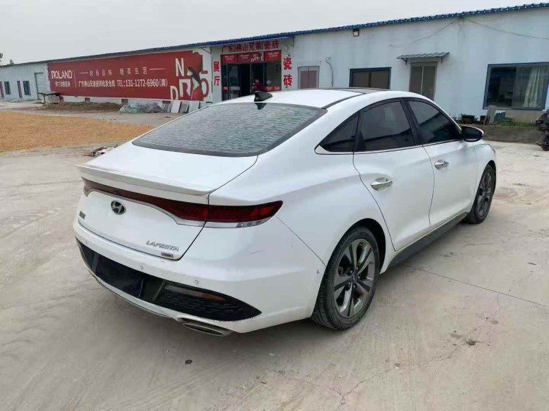 青岛20年现代菲斯塔8