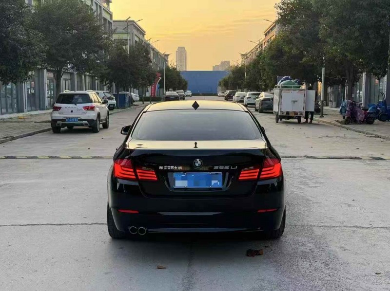 枣庄11年宝马5系9