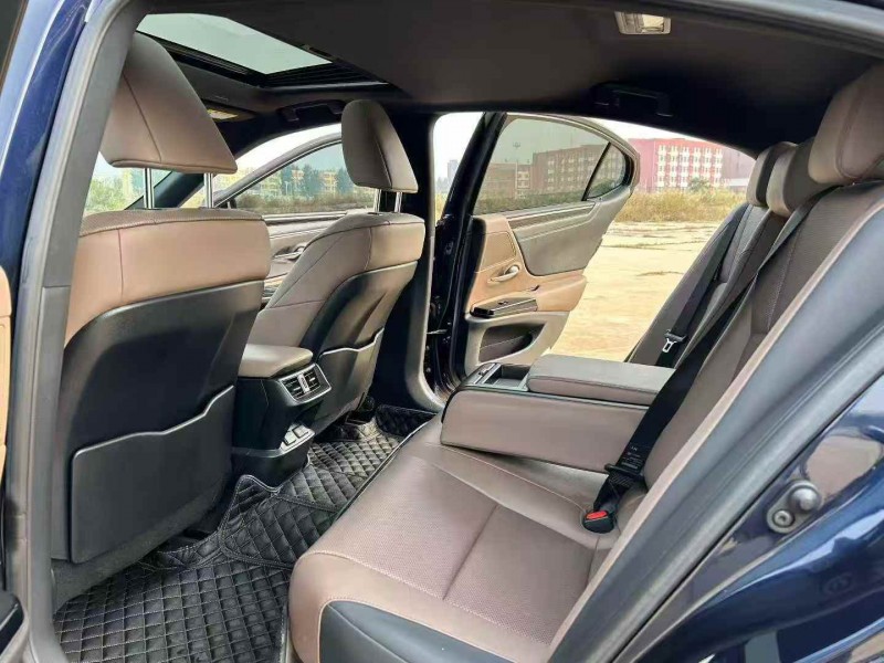 邯郸24年雷克萨斯ES6