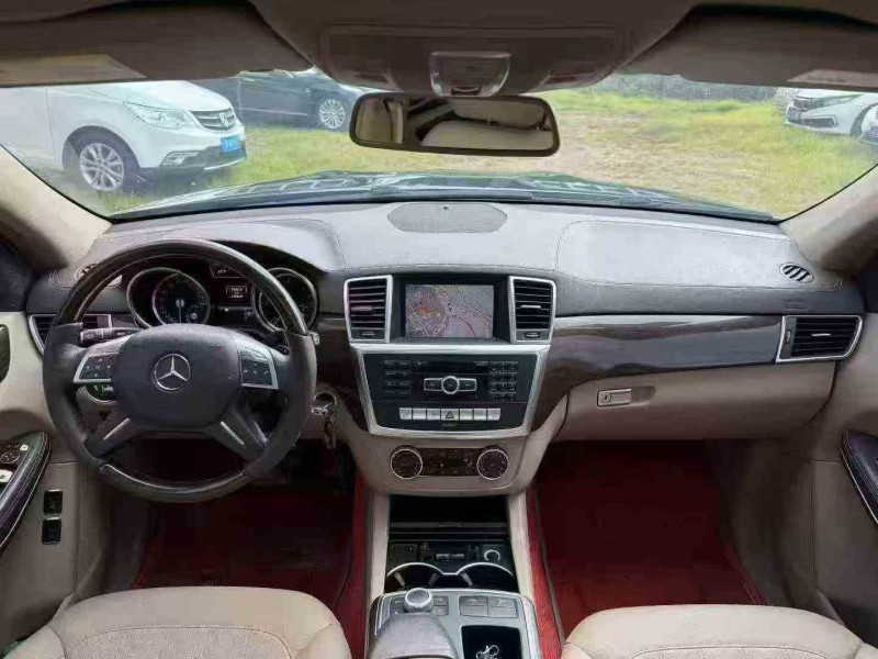 丽江13年奔驰GL3