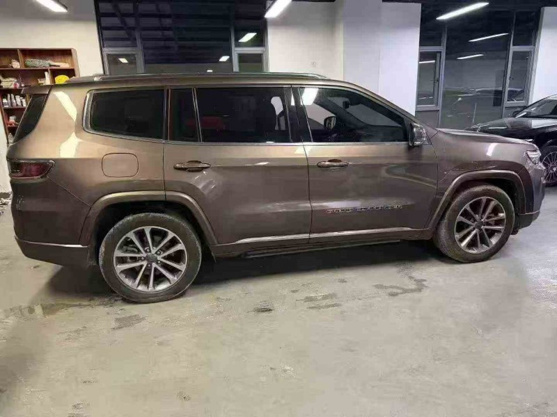 临沧18年Jeep指挥官6