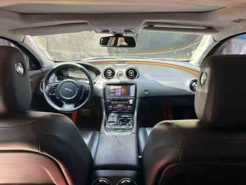 钦州14年捷豹XJL6