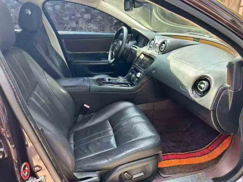 钦州14年捷豹XJL8