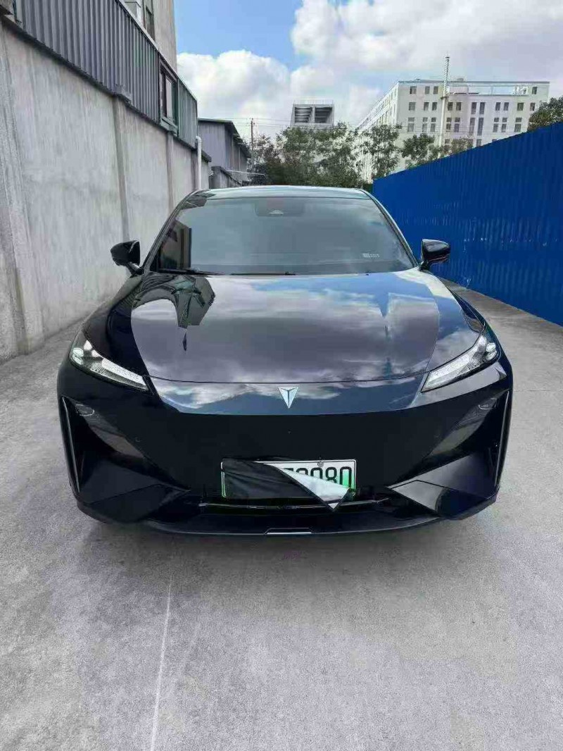 衢州25年长安汽车深蓝1