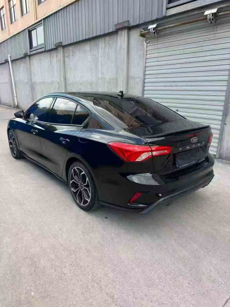 衢州20年福特福克斯7