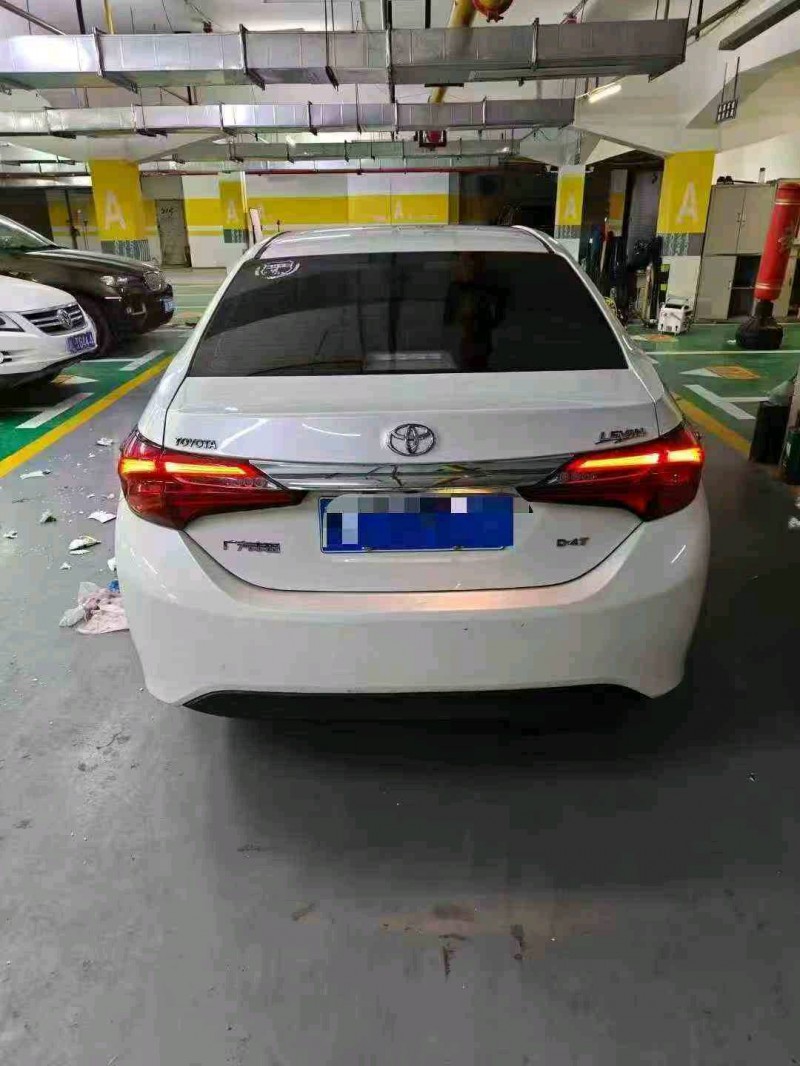 十堰17年丰田雷凌8