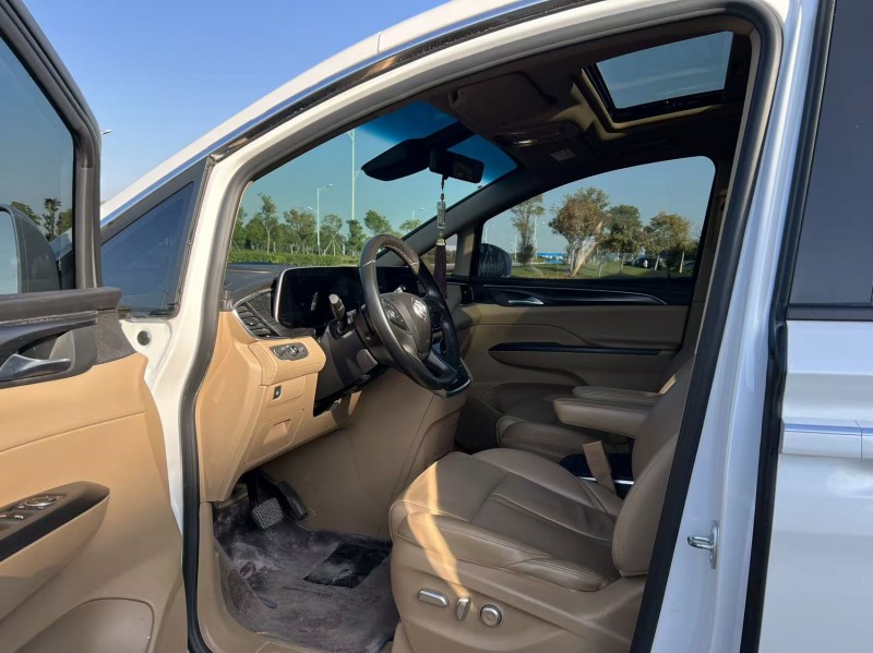 盐城21年别克GL84