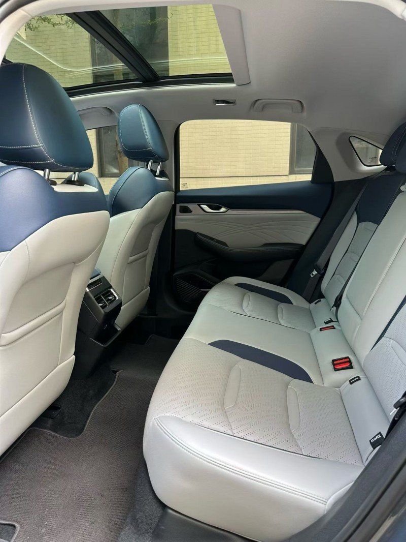 广州21年吉利星瑞9