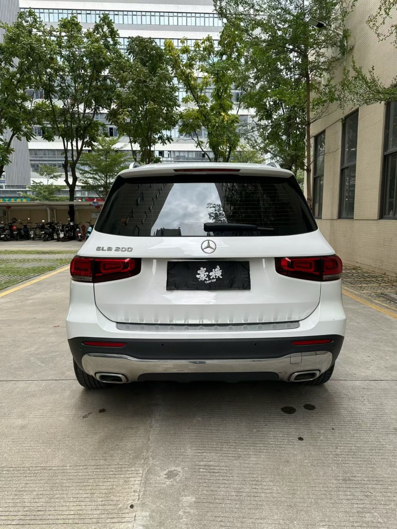 佛山20年奔驰GLB5