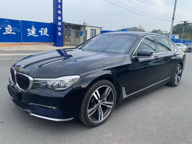 娄底17年宝马7系2