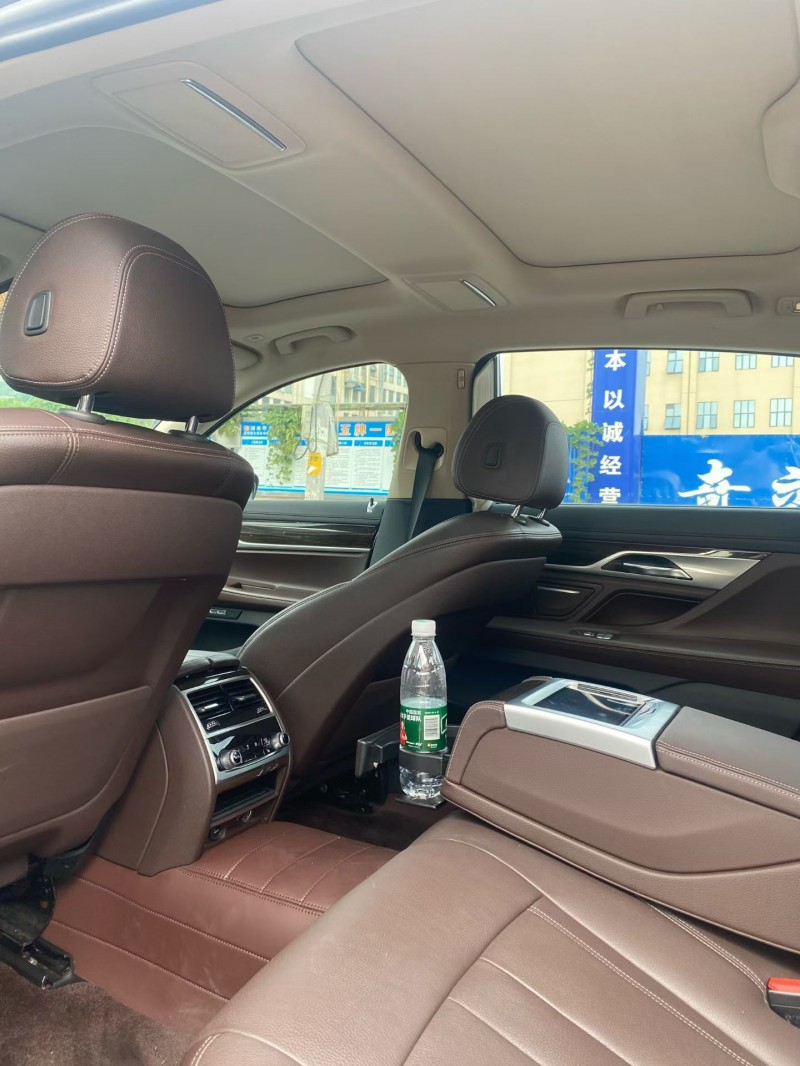 娄底17年宝马7系5