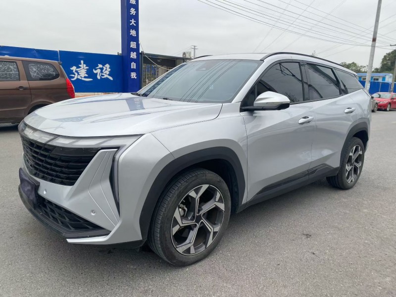 娄底24年吉利博越3