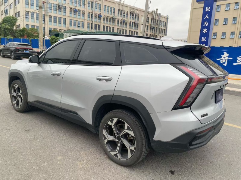 娄底24年吉利博越8