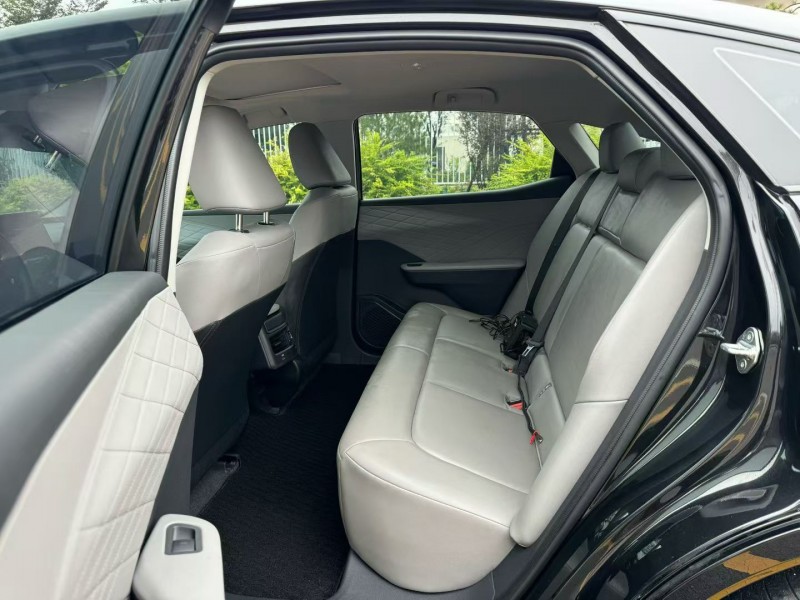 济宁24年丰田BZ3Pro3