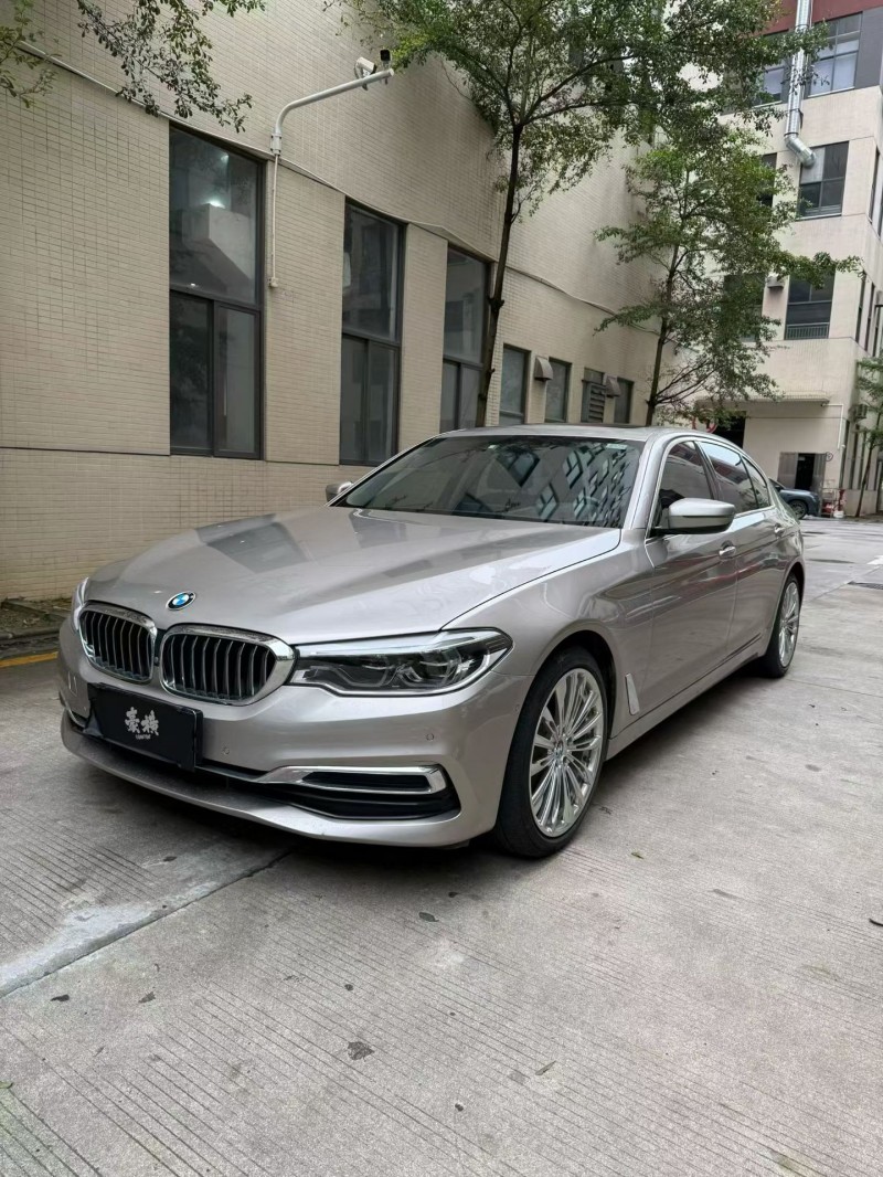 佛山19年宝马5系3