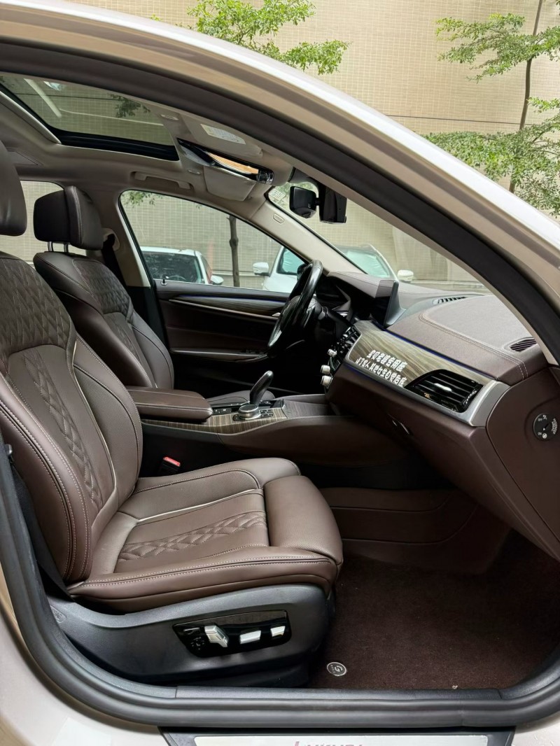 佛山19年宝马5系7