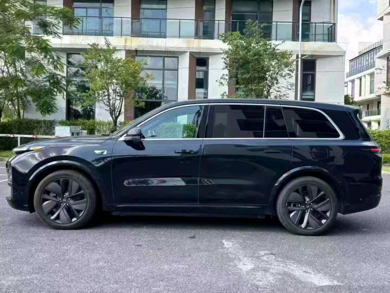 广州23年理想L93