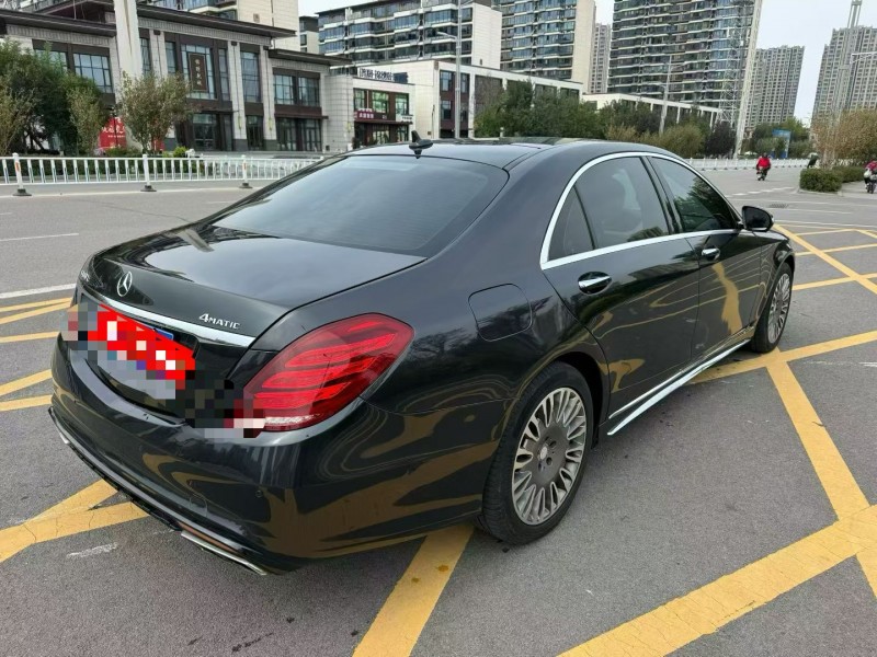 济宁14年奔驰S6