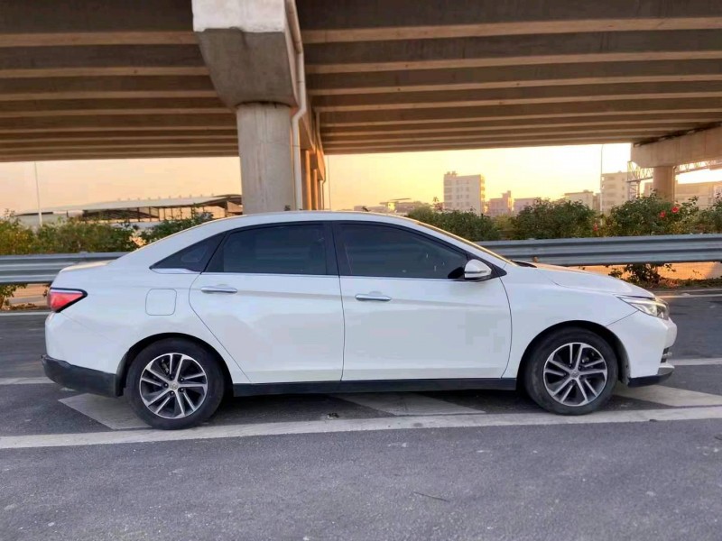 广州20年启辰D604