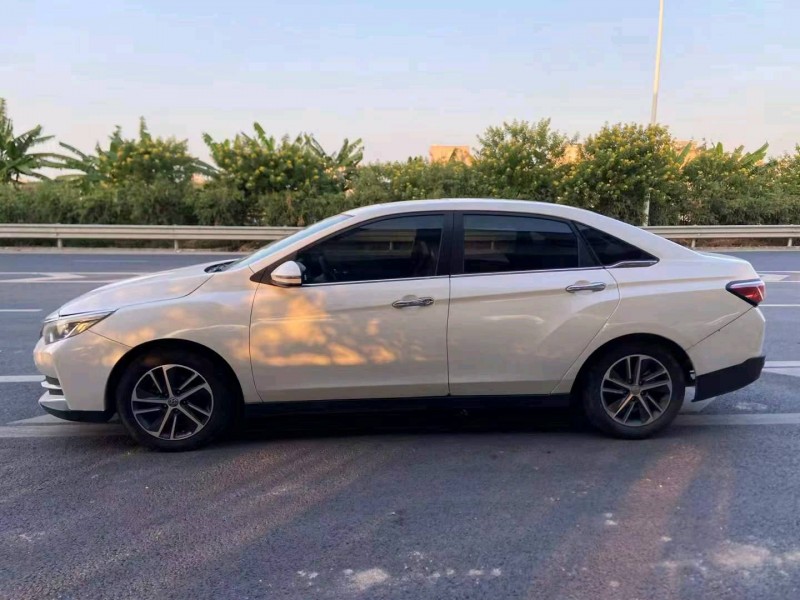 广州20年启辰D606