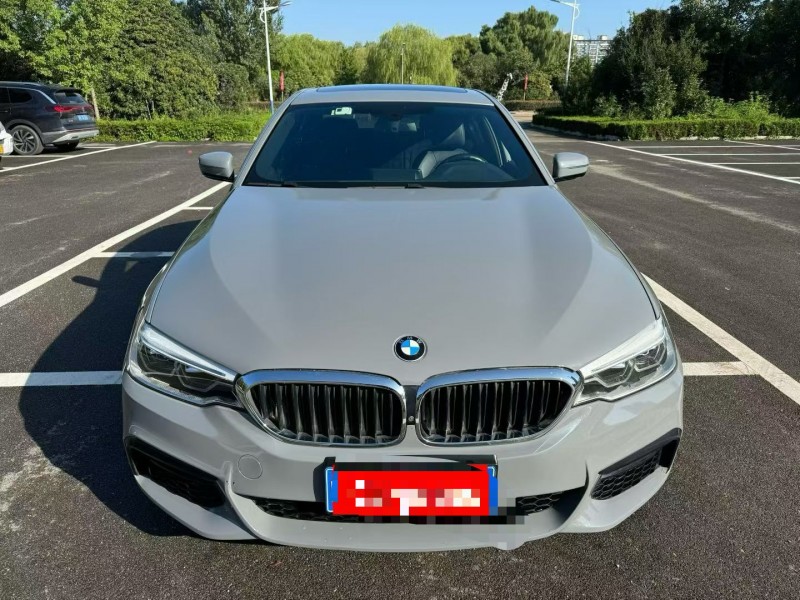 济宁18年宝马5系1