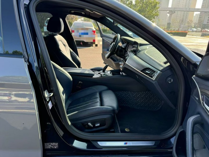 济宁18年宝马5系4