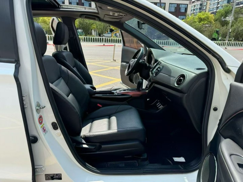 济宁15年本田XRV4