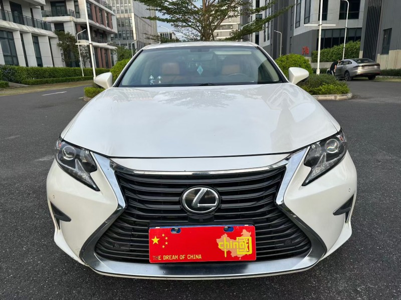广州17年雷克萨斯ES1