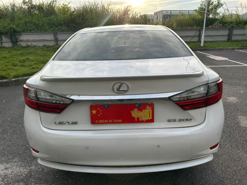 广州17年雷克萨斯ES6