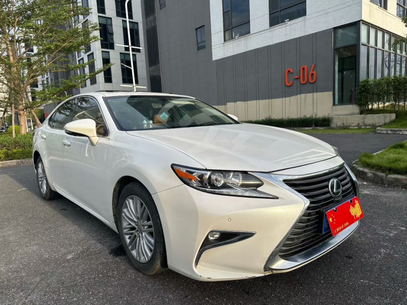 广州17年雷克萨斯ES9