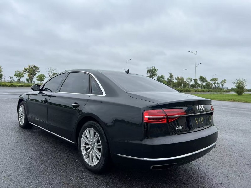 盐城15年奥迪A8L9