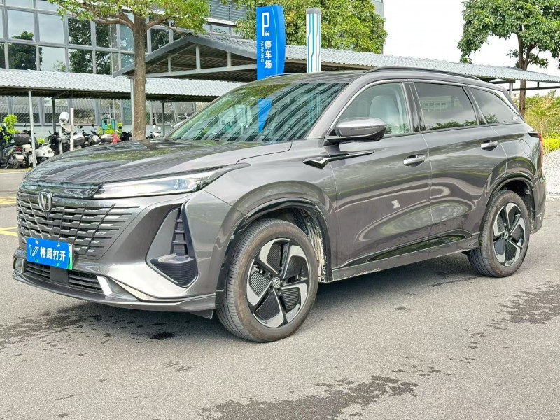 东莞25年长安汽车CS752