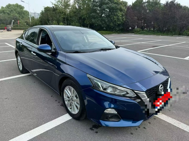 济宁19年日产天籁2