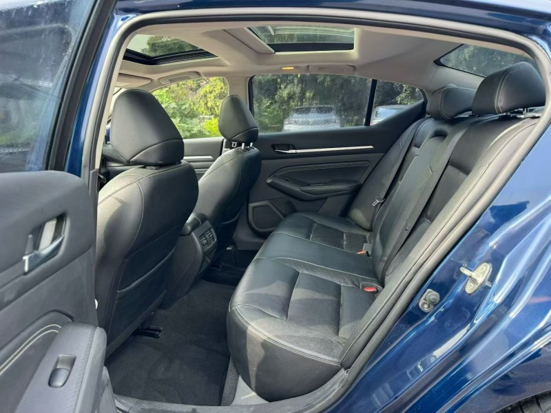 济宁19年日产天籁3